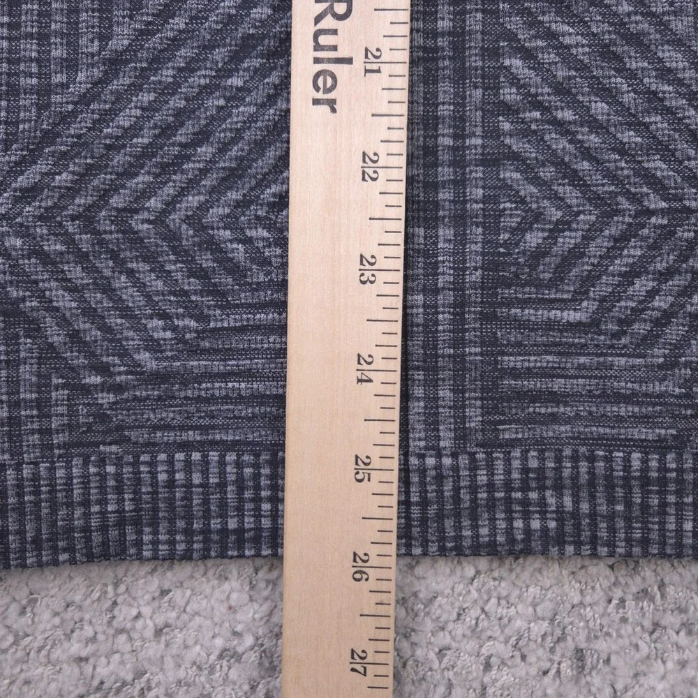 Lululemon Running Top Womens Size 6 Shirt Rest Less Long Sleeve Thumb Loops EUC